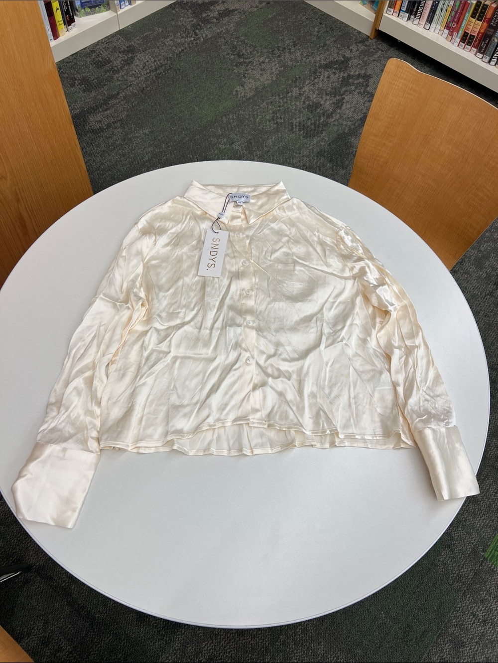 SNDYS. Revolve rising satin long sleeve shirt button down collared top champagne - Picture 3 of 11